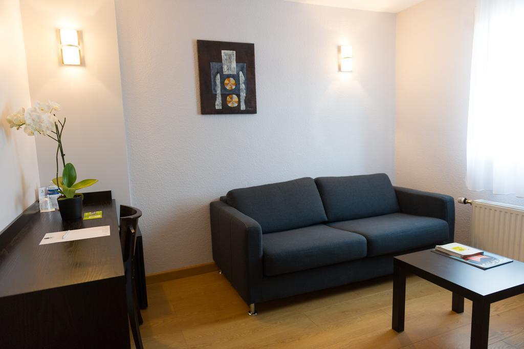 Cottage Logis Hotel - Restaurant Dudelange Luaran gambar
