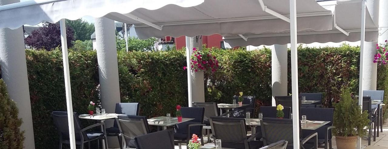 Cottage Logis Hotel - Restaurant Dudelange Luaran gambar