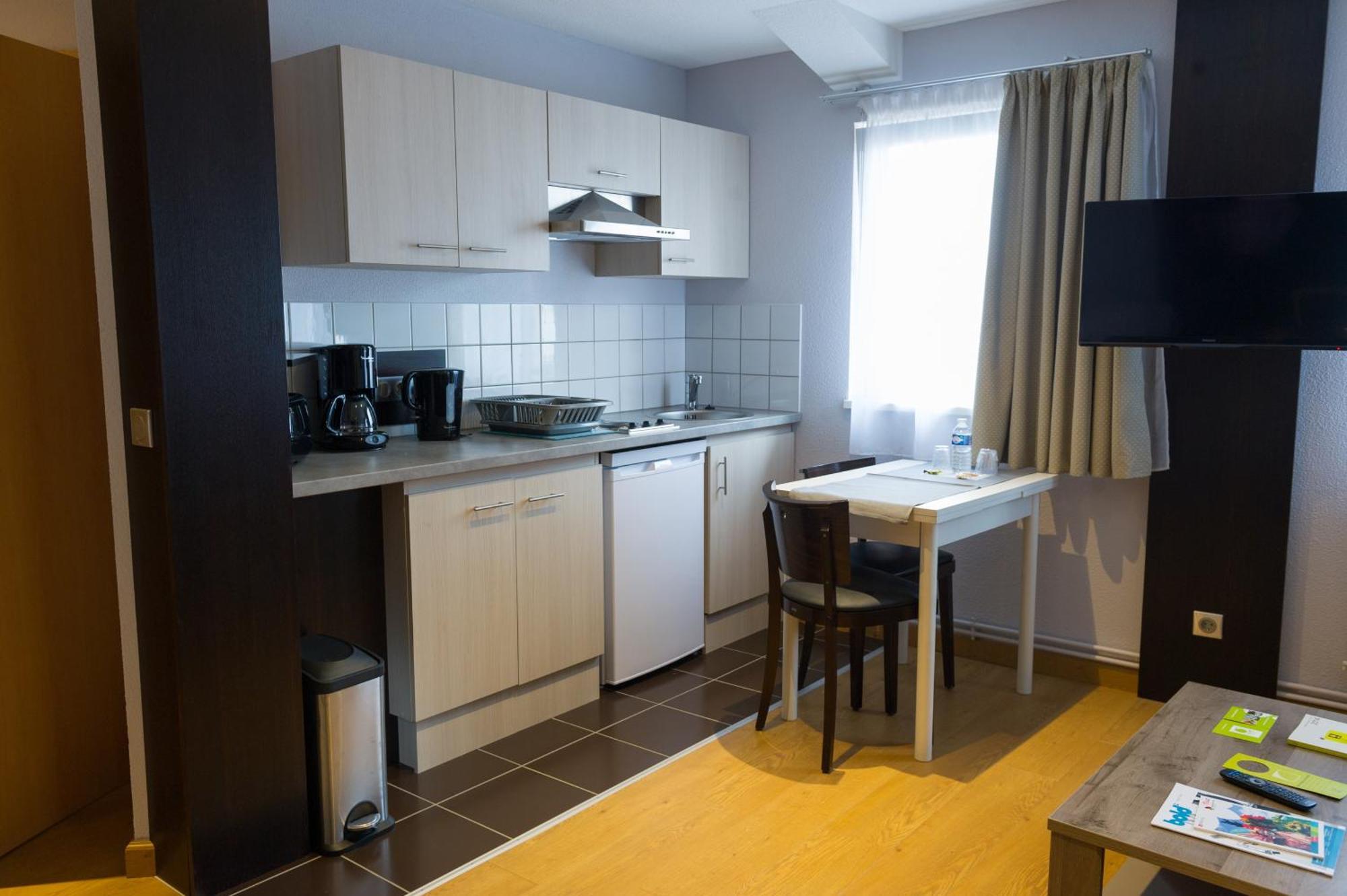 Cottage Logis Hotel - Restaurant Dudelange Luaran gambar