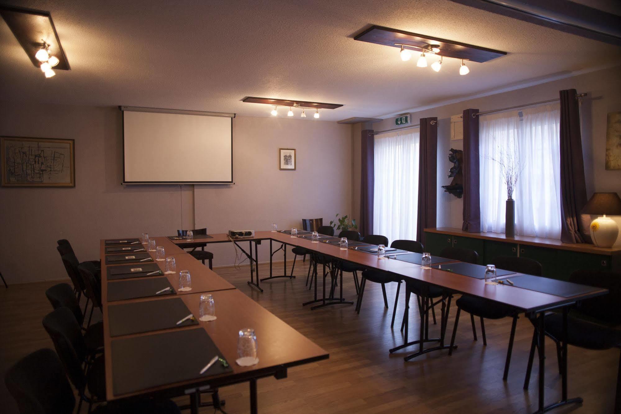 Cottage Logis Hotel - Restaurant Dudelange Luaran gambar