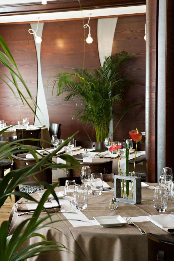 Cottage Logis Hotel - Restaurant Dudelange Luaran gambar